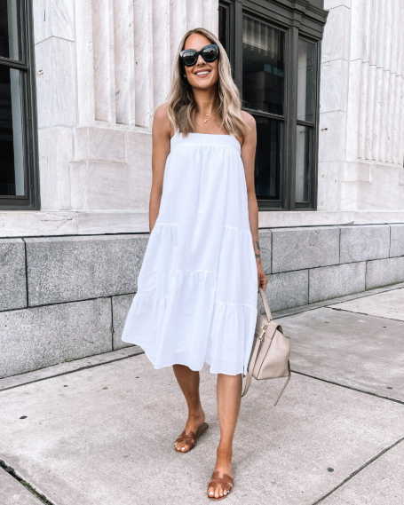 The Top 9 Essential Summer Outfits You Need This Season