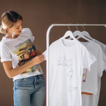 A Guide to Choosing the Perfect T-Shirt Style: Graphic, Plain, or Classic