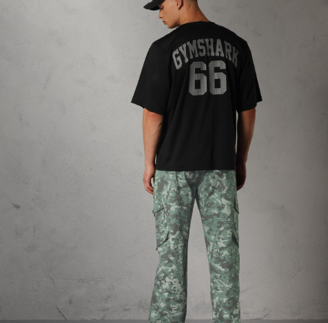 How to Style an Oversized T-shirt with Cargo Pants: Outfit Ideas for Every Occasion