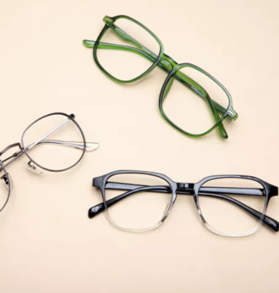 Buying Glasses Online vs. In-Store: Which is Best for You?