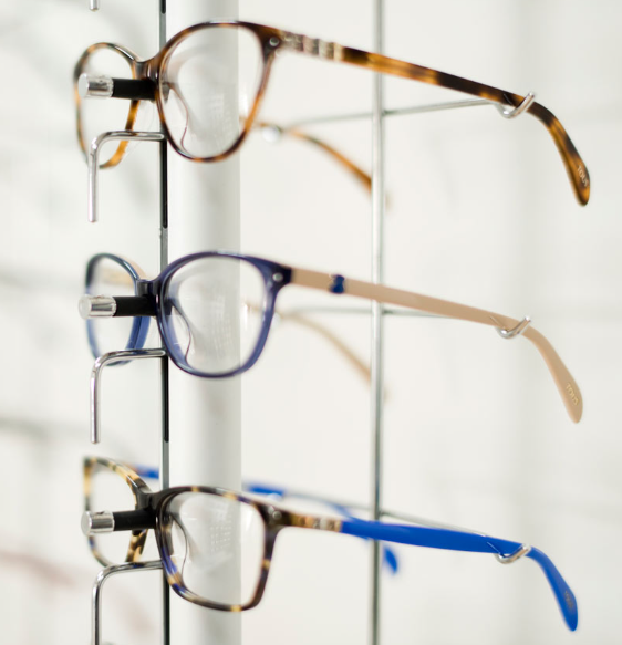 What You Should Know Before Buying Glasses Online