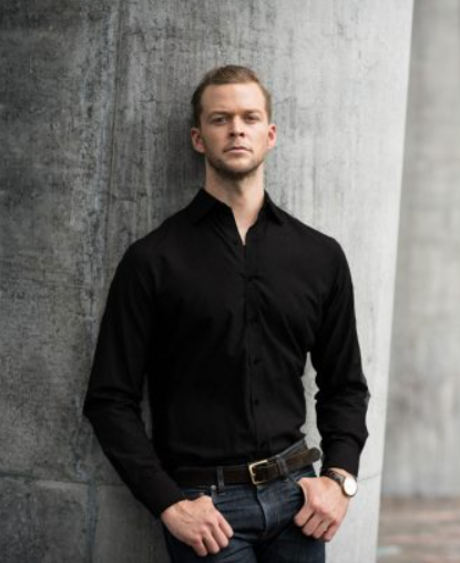 The Ultimate Guide to Styling a Black Button-Up Shirt