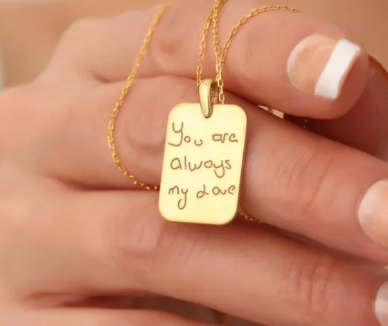Custom Engraved Jewelry: Your Personalized Keepsakes