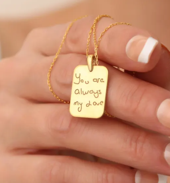 Custom Engraved Jewelry: Your Personalized Keepsakes
