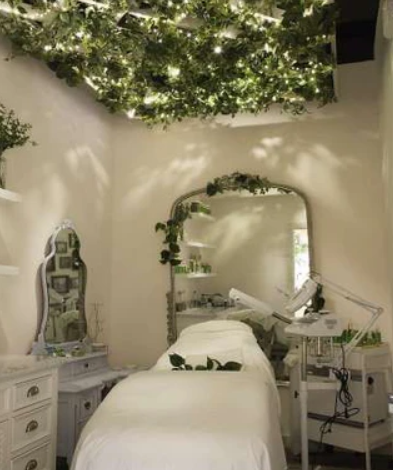 How to Create a Stunning Beauty Salon at Home