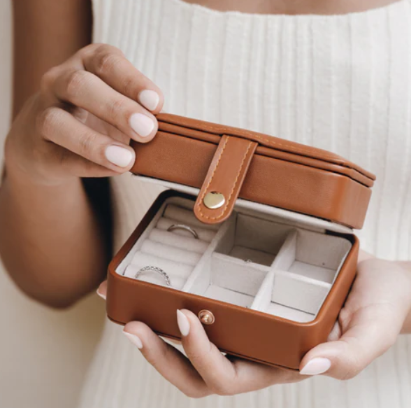 How to Prevent Your Jewelry from Tarnishing
