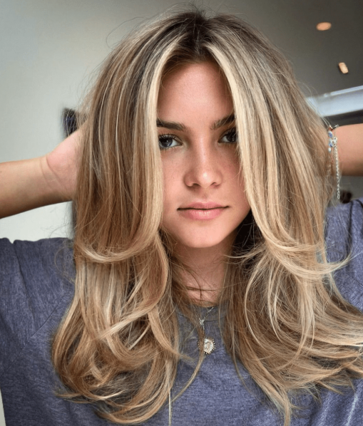 How to Keep Your Hairstyle Looking Fresh Without Visiting the Salon