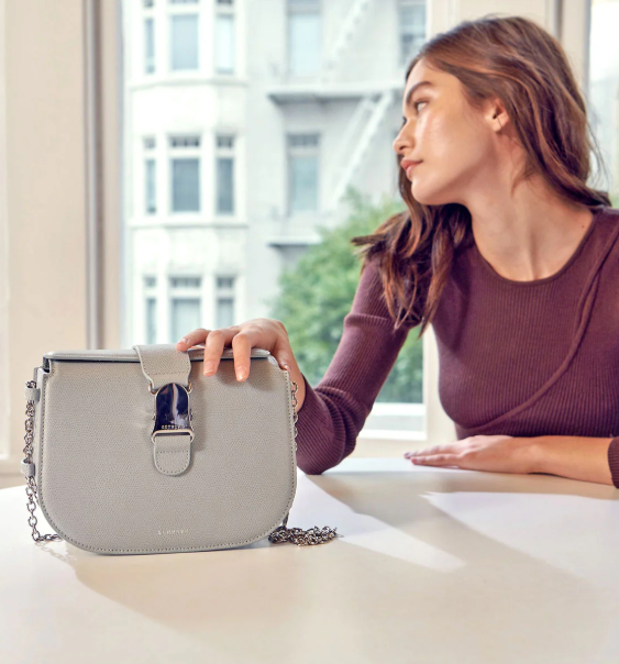 6 Essential Handbags Every Woman Should Own