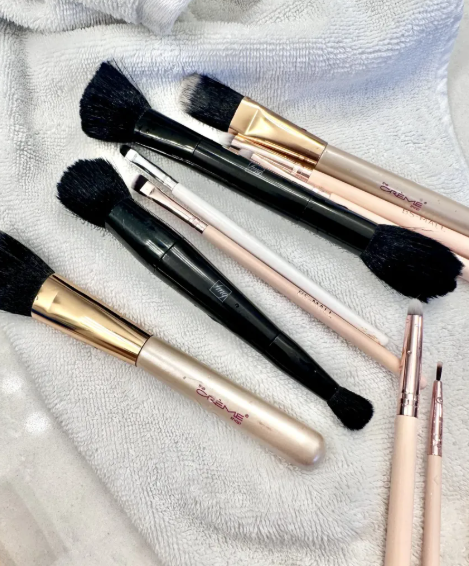 The Ultimate Guide to Cleaning Your Beauty Tools
