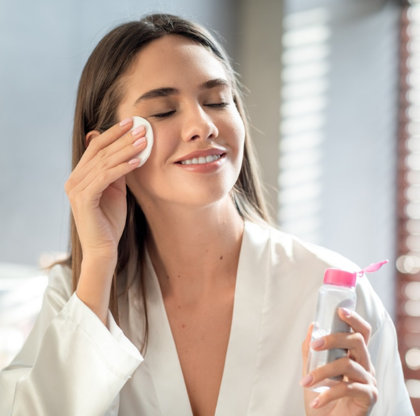 What to Do When You Forget to Remove Your Makeup Before Bed