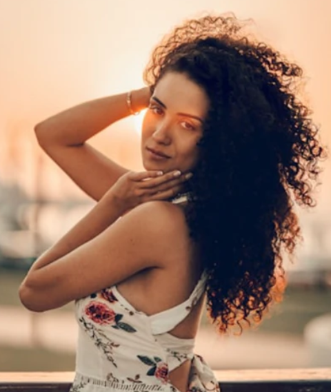 Mastering the Art of Perfect Curls: A Step-by-Step Guide