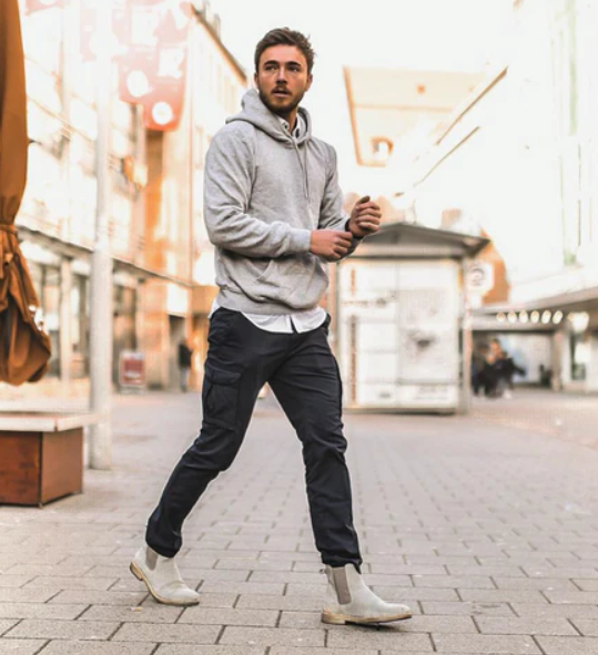 10 Streetwear Outfits for Men That Combine Comfort and Style
