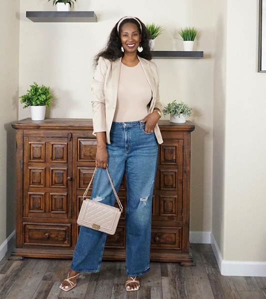 Casual Party Outfits: Effortlessly Stylish Looks for Every Occasion